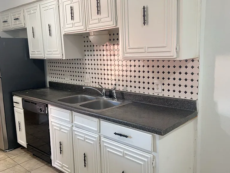 109 Kevin Ln — Photo 10