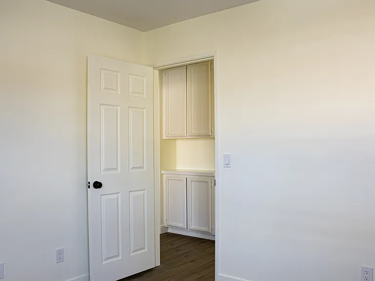 1828 Monserrat Way — Photo 23
