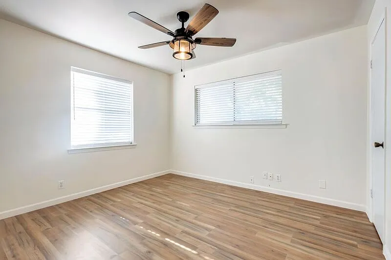3 bed, 2.0 bath, 1454 sqft, $1,445 — Photo 4