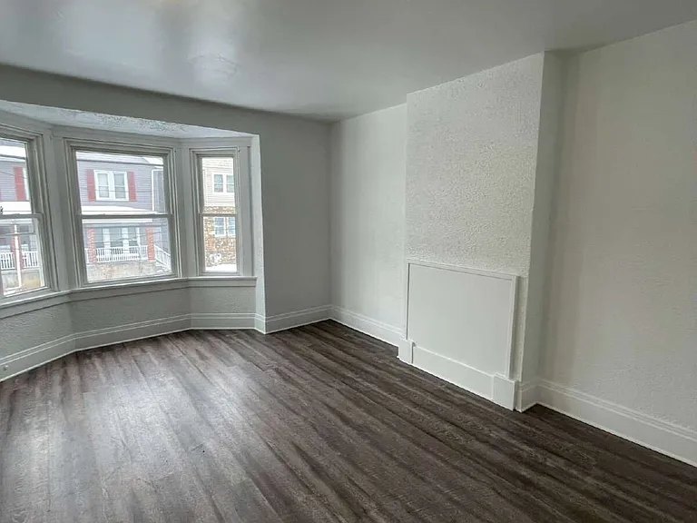 126-136 S Spring Ave #136 — Photo 27