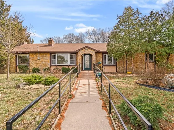 2415 N 50th Ter, Kansas City, KS 66104