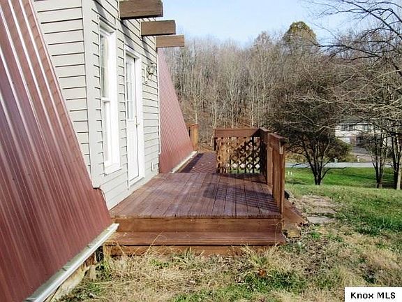 4th image of 769 Brooklawn Dr