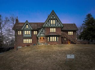 4507 Grand Ave, Des Moines, IA 50312