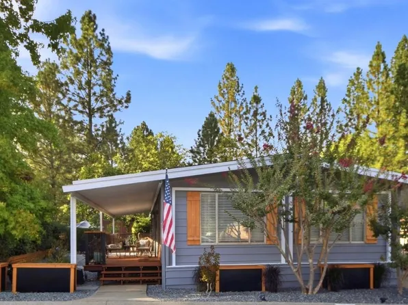 10080 Grinding Rock Dr, Grass Valley, CA 95949