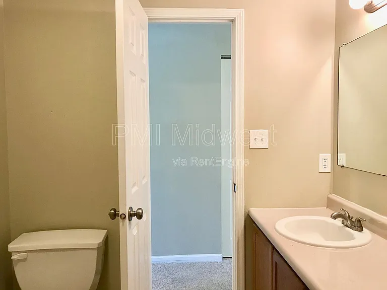 3215 Keystone Lakes Way — Photo 28