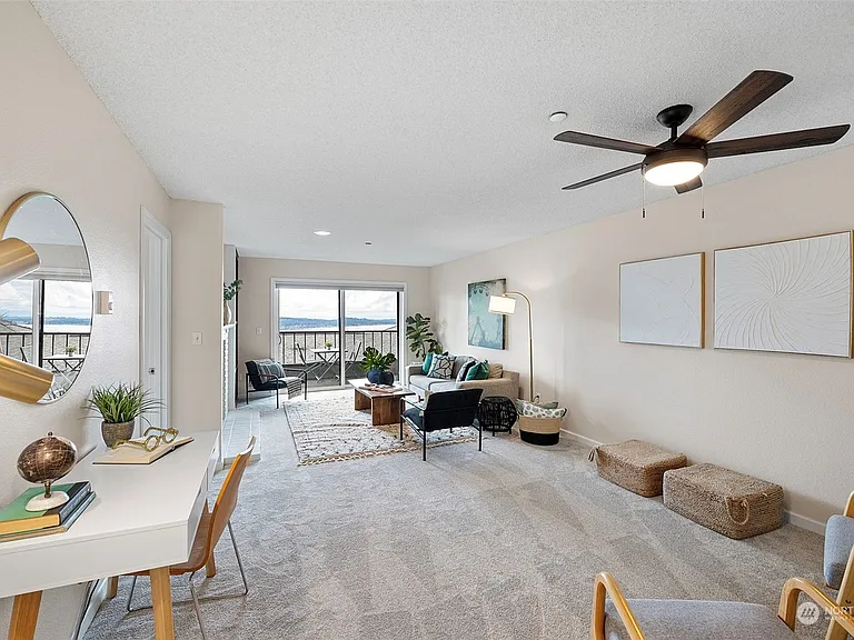 1902 Bridgeport Way W #104 — Photo 4