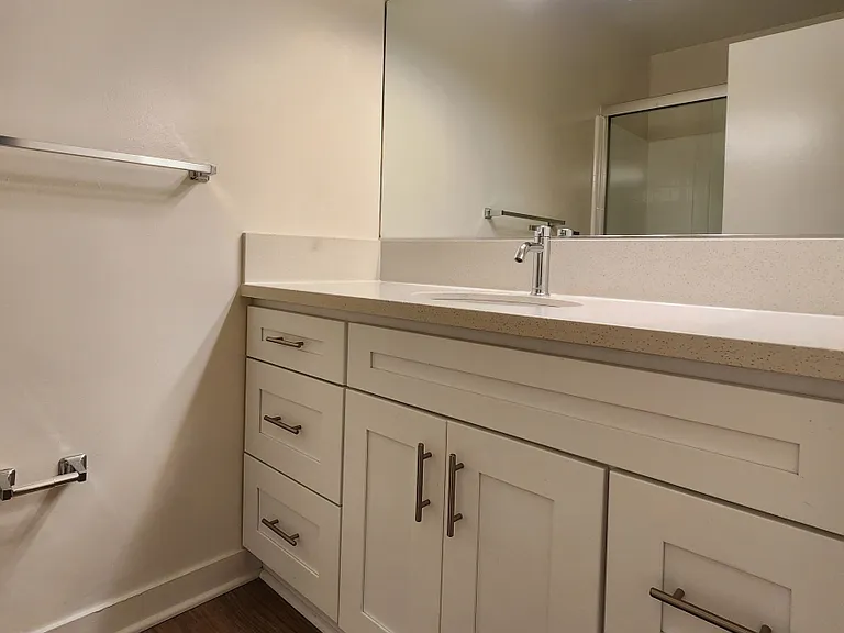 12415 Pacific Ave #7 — Photo 11