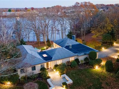 15 Noto Dr, North Providence, RI, 02904