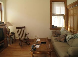 713 W Wrightwood Ave #2R, Chicago, IL 60614
