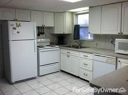 4th image of 8831 70th St