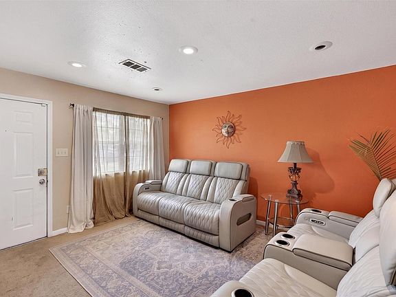 4th image of 13919 Santa Teresa Rd