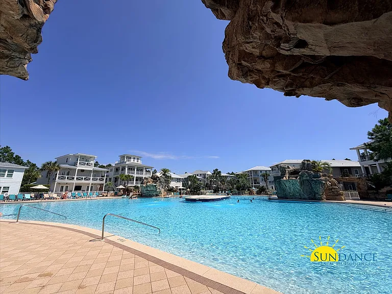 210 Tropical Breeze Dr — Photo 35