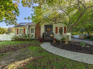 1582 Creek St, Rochester, NY 14625