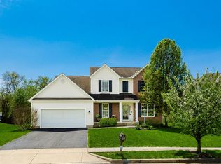 217 Fox Glen Dr E, Pickerington, OH 43147