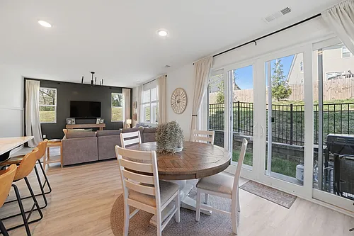 121 Timber Crest Trl Photo 1