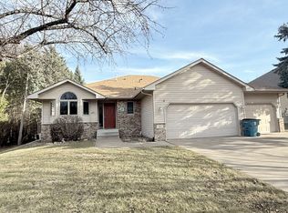 385 8th Ave NW, Forest Lake, MN 55025
