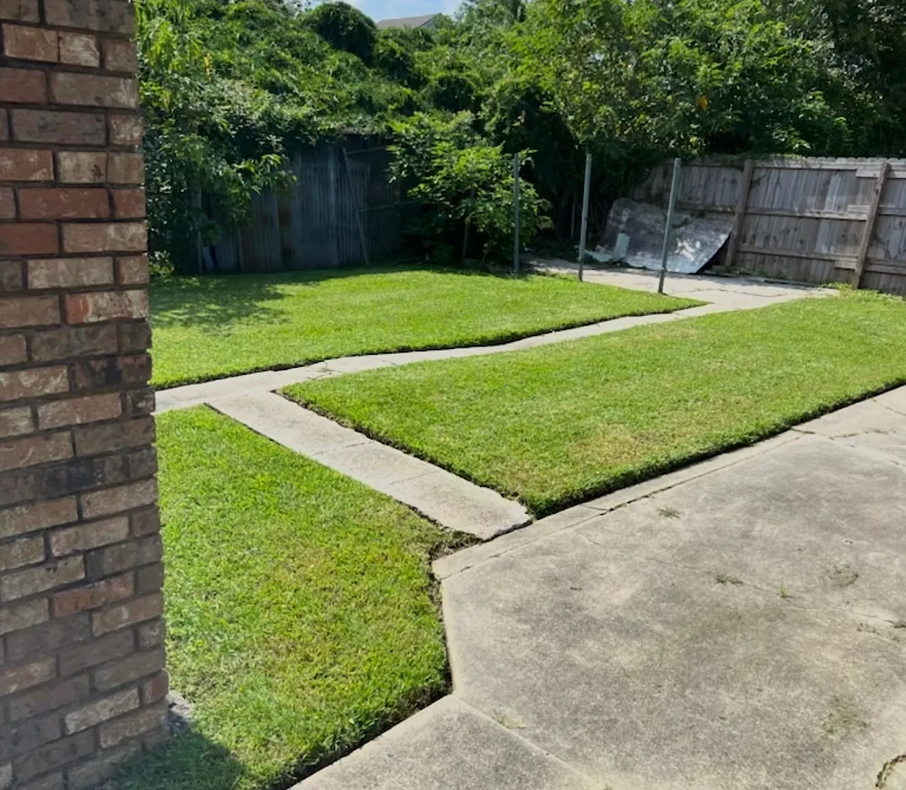 3 bed, 1011 sqft, $1,600 — Photo 3