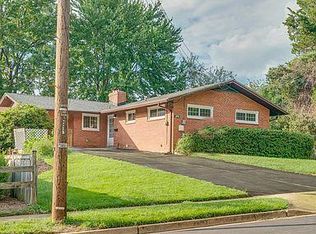 10118 Cornwall Rd, Fairfax, VA 22030