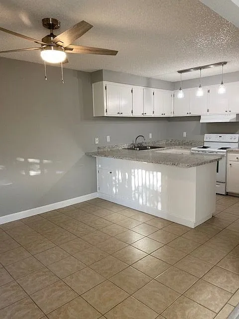 Shasta Villa Apartments — Photo 3