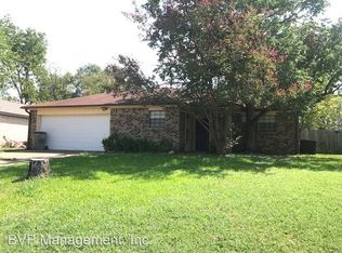 3904 Ravenwood Dr, Bryan, TX 77802