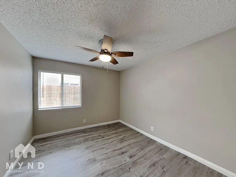 5681 Odessa Dr — Photo 18