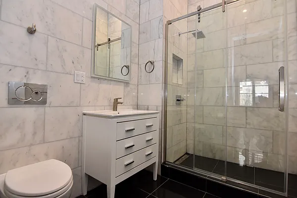 Rented by Bohemia Realty Group | media 29