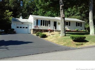 80 Beach Dr, Prospect, CT 06712