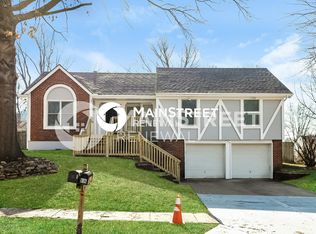 821 E Northview St, Olathe, KS 66061