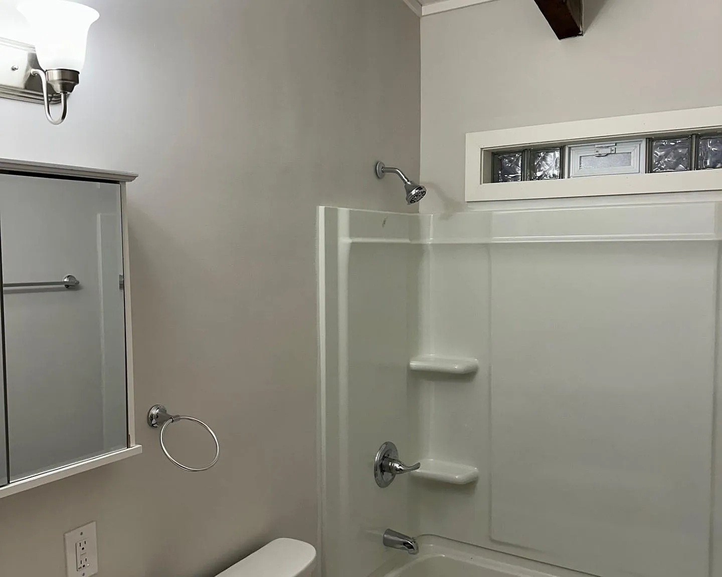 2 bed, 1000 sqft, $1,250 — Photo 4