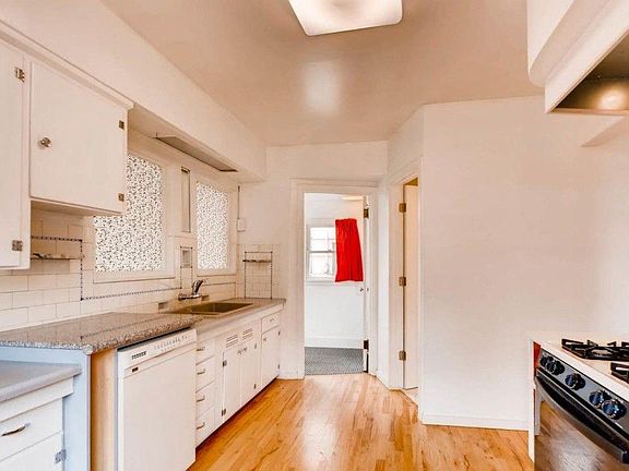 Spacious kitchen