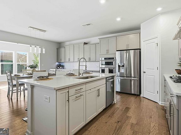 5th image of 77 Riverclub Rd