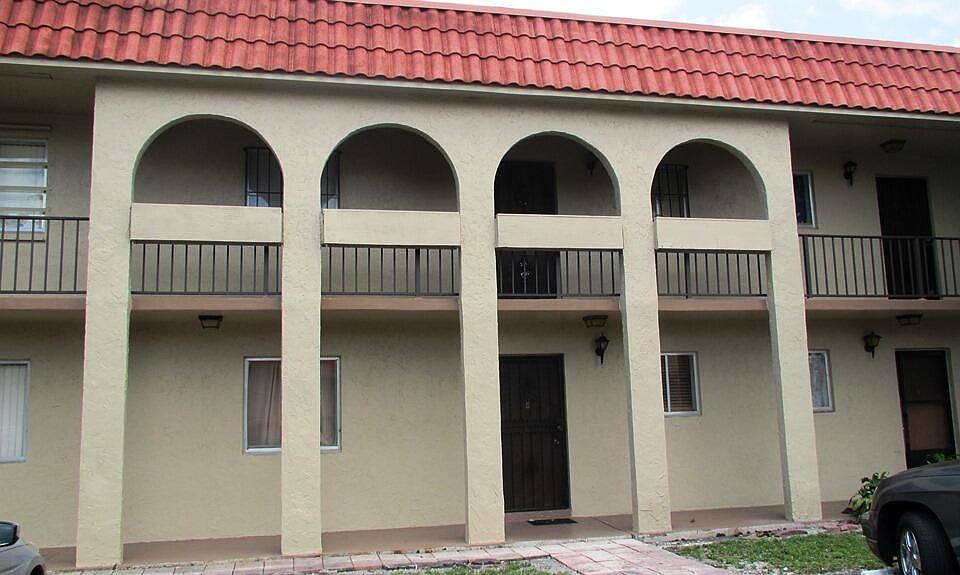 1st image of 6080 Forest Hill Blvd APT 206