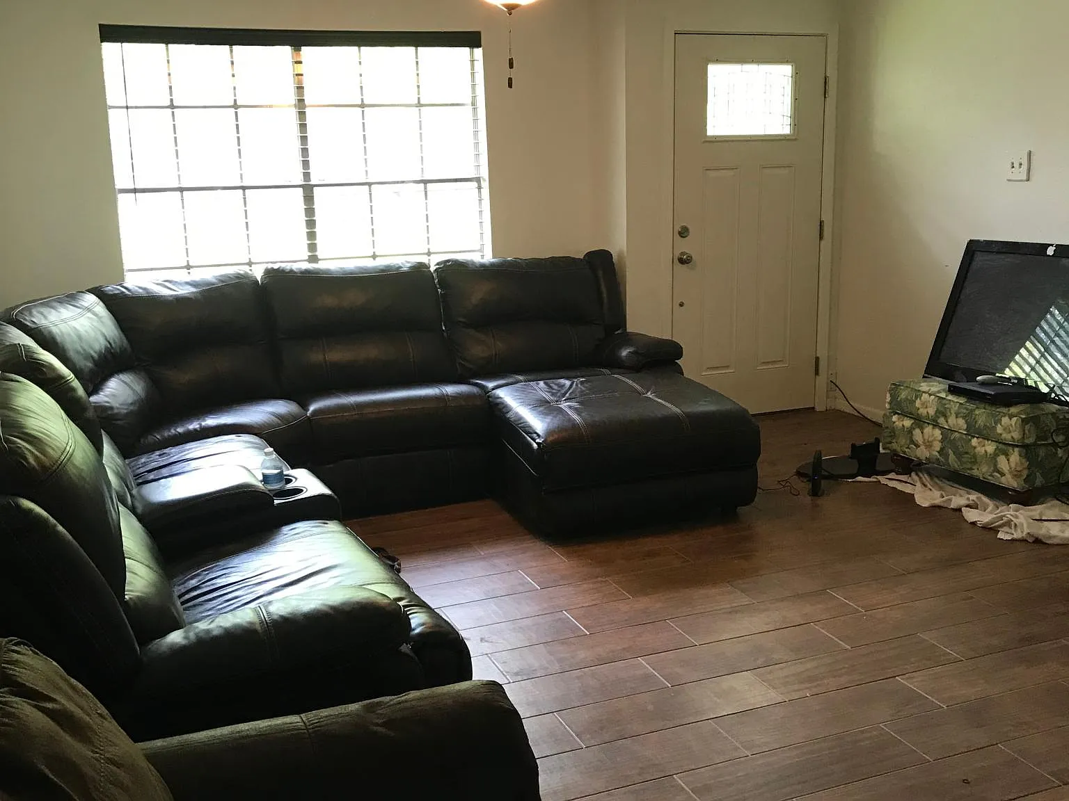 Gladys Ave, Beaumont — Photo 4