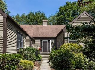 94 Long Hill Farms #94, Guilford, CT 06437