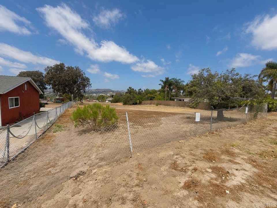 2nd image of 0 Roadrunner Rd Lot 3