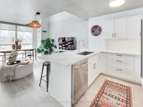 954 King St W #312, Toronto, ON M6K 3L9