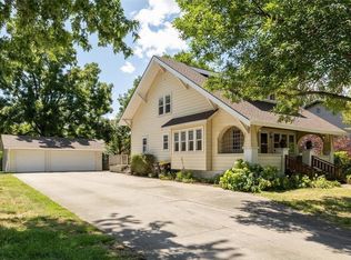 840 Maple St, Waukee, IA 50263