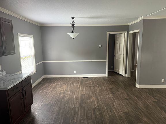 3rd image of 379 Pointe Ln