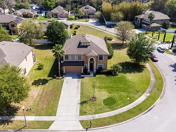 2nd image of 835 Country Charm Cir