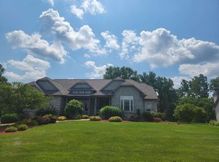 1457 Bush Creek Dr, Grand Blanc, MI 48439