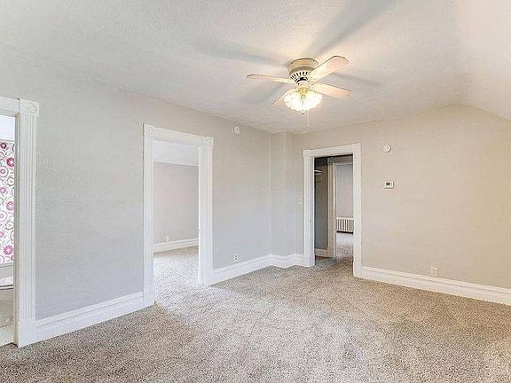 2nd image of 798 Armstrong Ave #2