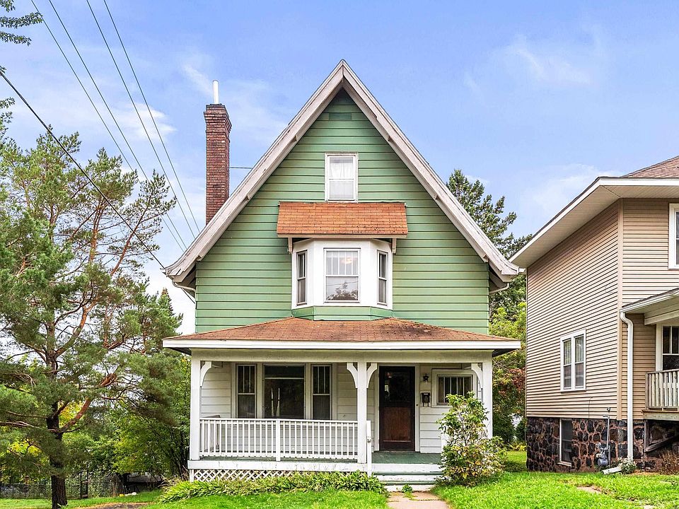 1st image of 617 N 17th Ave E