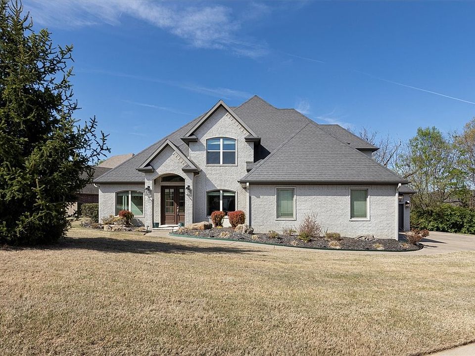 1st image of 2939 E Flagstone Cir