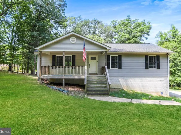 457 Rolling Ln, Harpers Ferry, WV 25425
