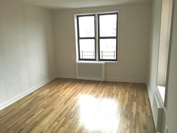 2nd image of 5611 94th St APT 6N