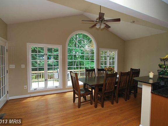5th image of 842 Still Creek Ln