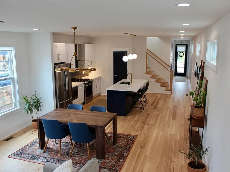 2020 9th Ave N #A — Photo 8