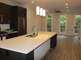 916 N Buchanan Ct #916, Arlington, VA 22203