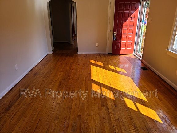 2nd image of 1102 Southbury Ave