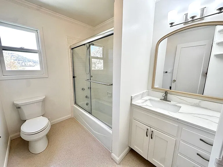9 Bungalow Ave — Photo 26
